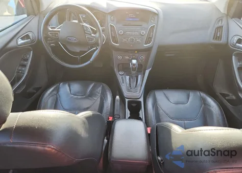 2016 Ford Focus Se z USA, uszkodzony, nr VIN 1FADP3F22GL302072